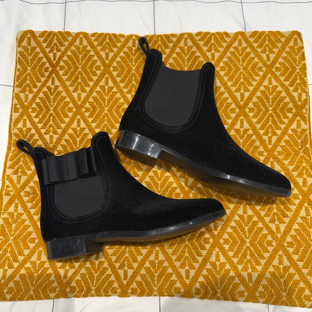 Joie Reagan Black Chelsea Boots with Bow Detail, size 8, orig $110